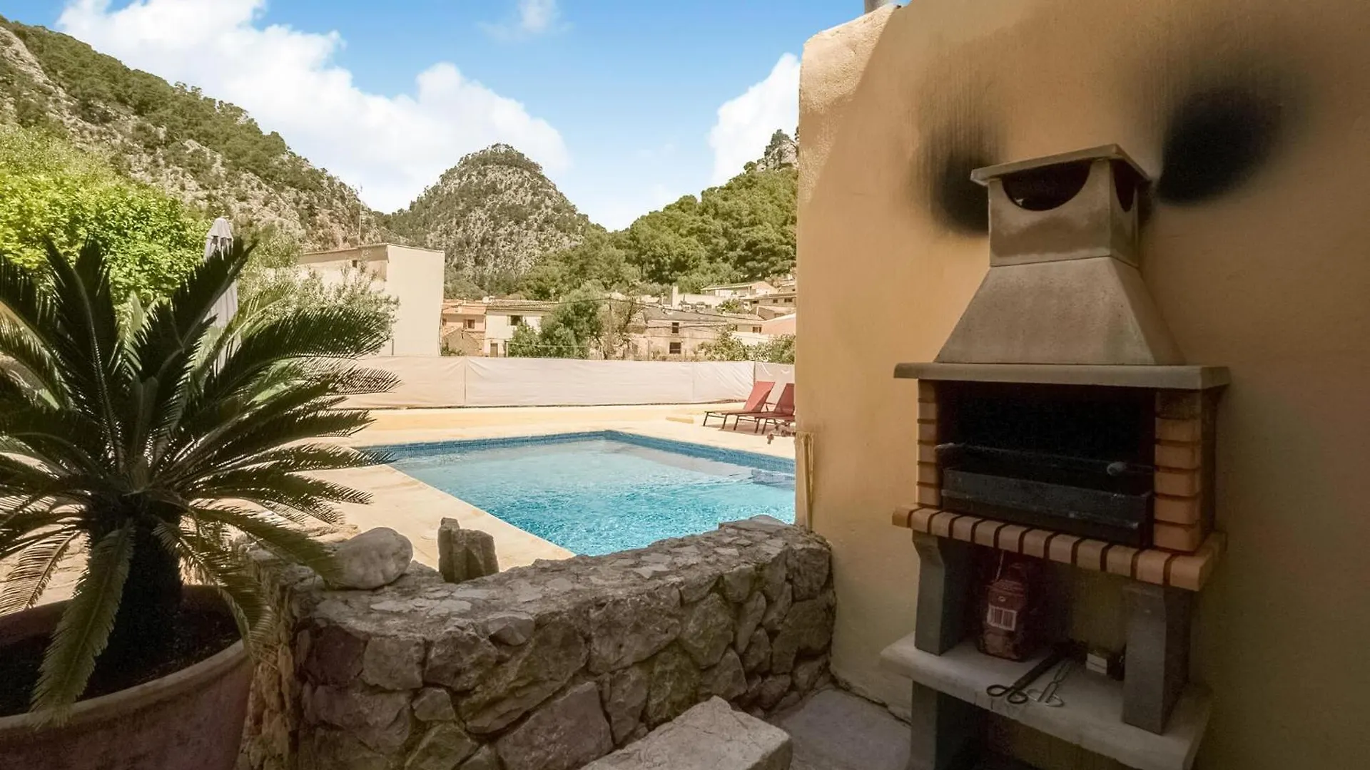 Amazing Home In Caimari With Wifi